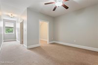 313 Capri Place, Ocean Springs, MS 39564