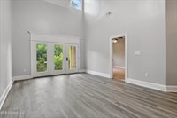 313 Capri Place, Ocean Springs, MS 39564