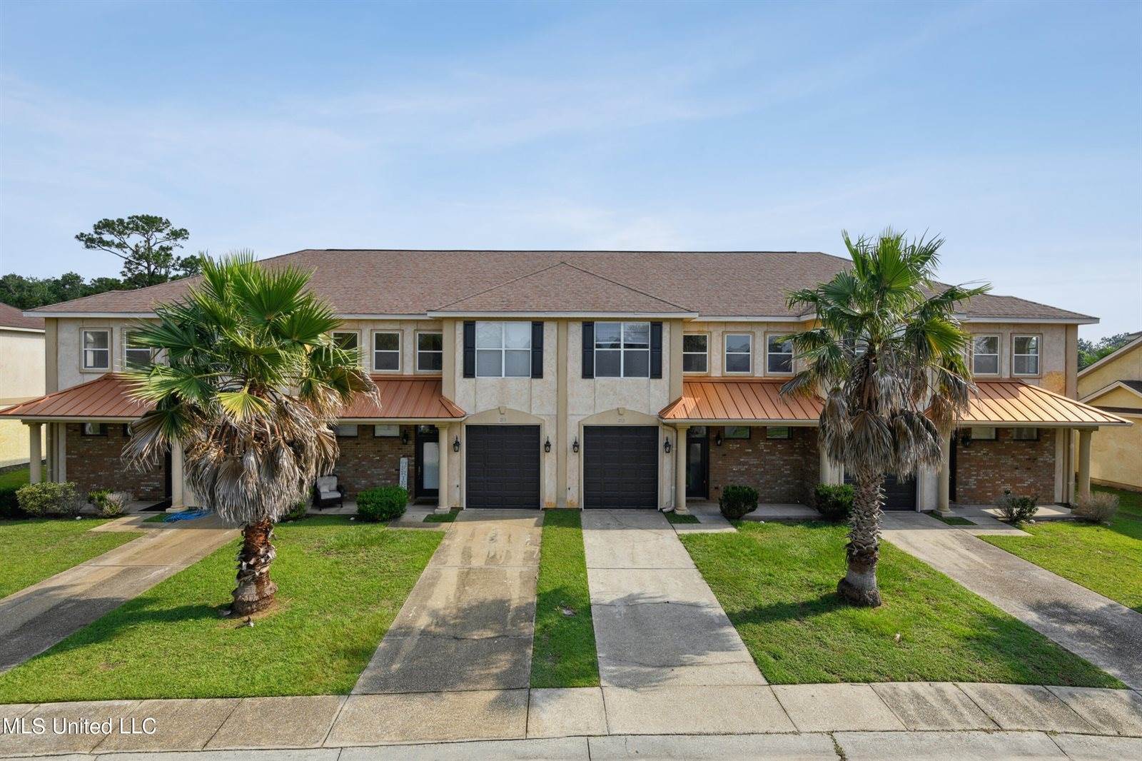 211-214 Capri Place, Ocean Springs, MS 39564