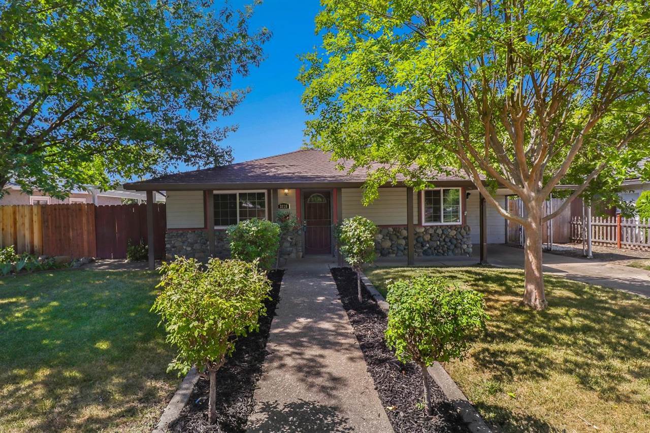 3228 Windsor Drive, Sacramento, CA 95864