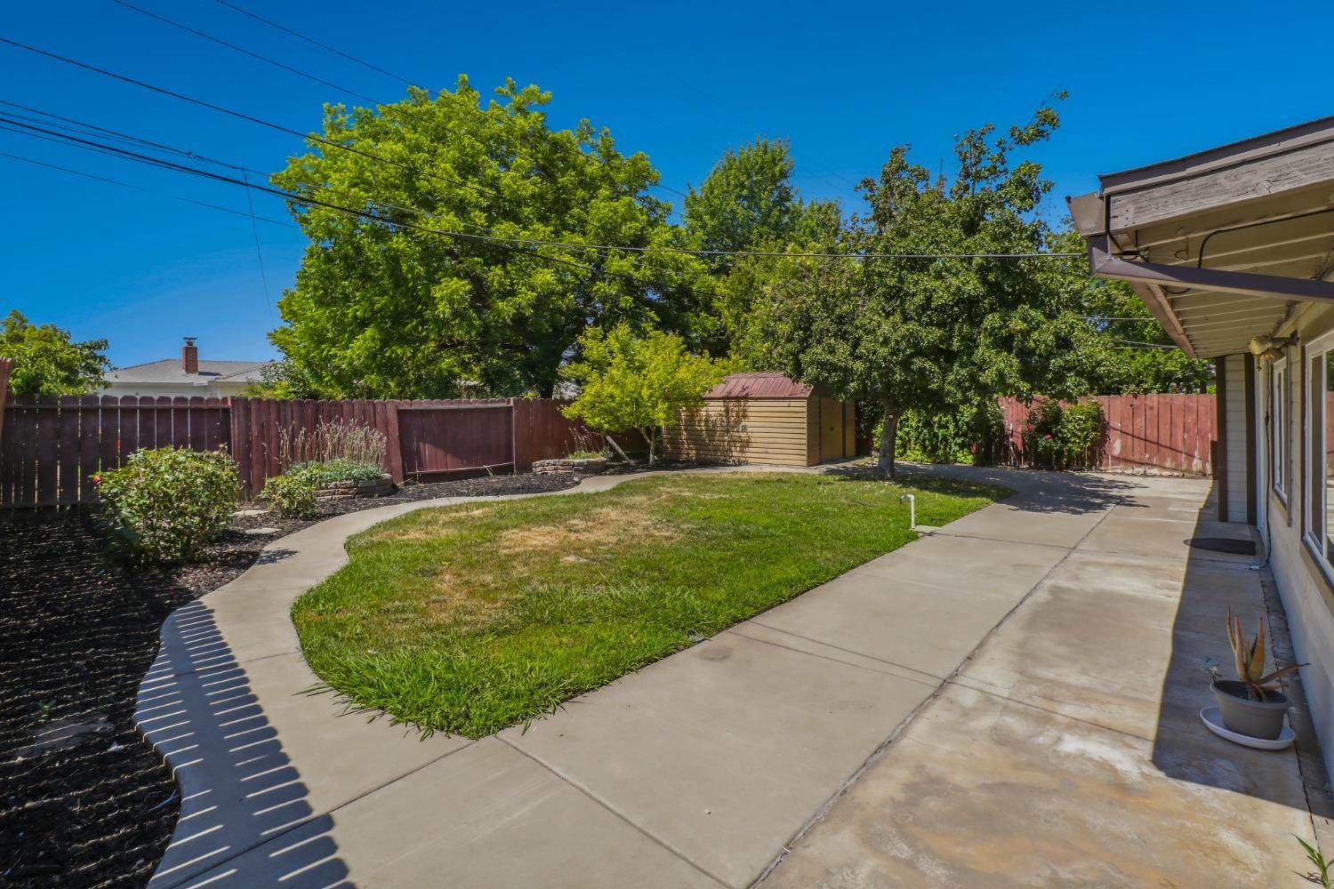 3228 Windsor Drive, Sacramento, CA 95864