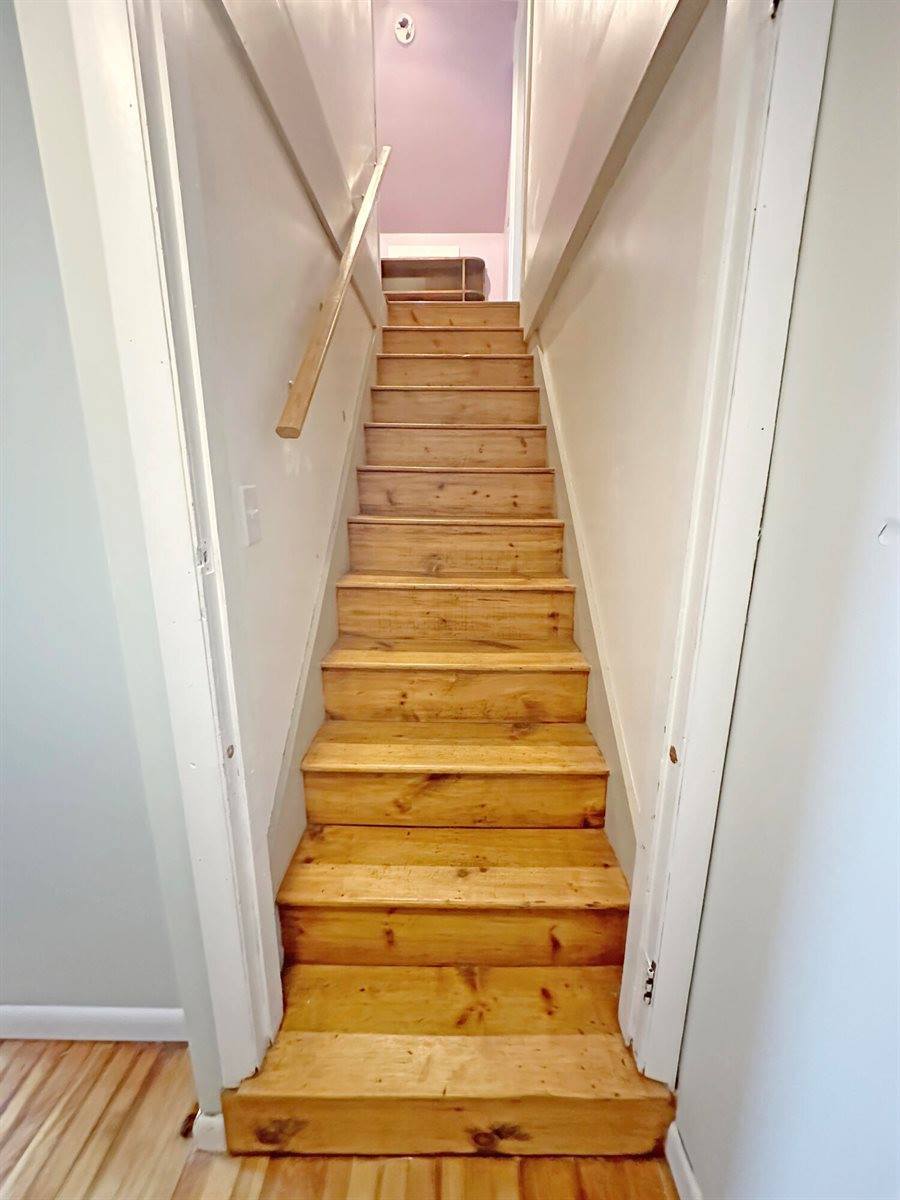 98 6th Street, Old Town, ME 04468