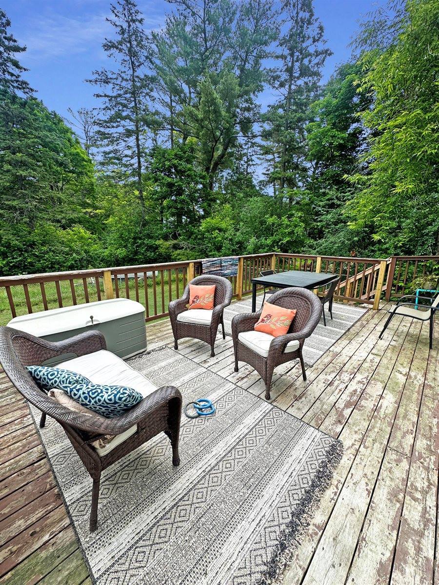 98 6th Street, Old Town, ME 04468