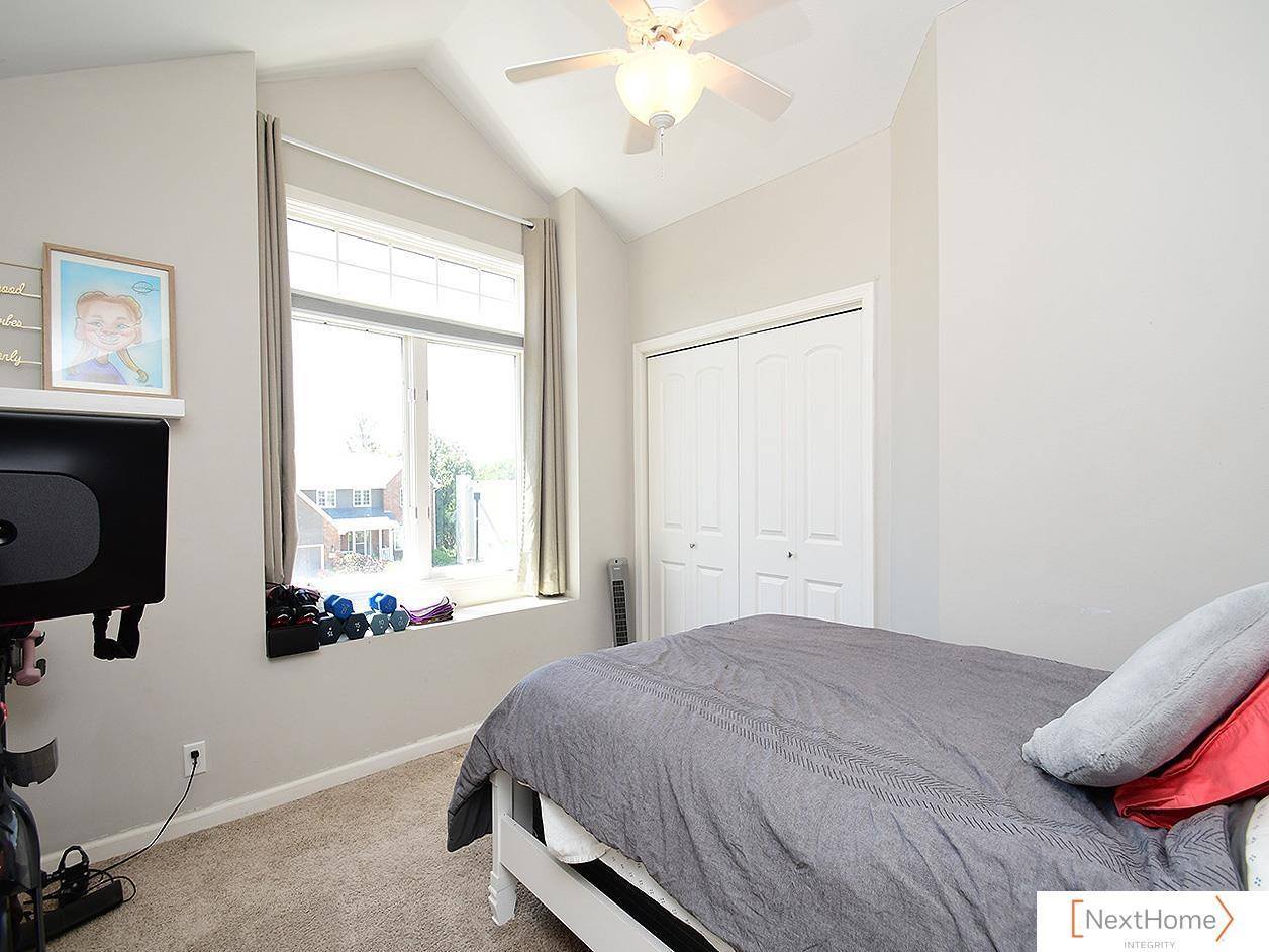 4320 Red Deer Drive, Lincoln, NE 68516