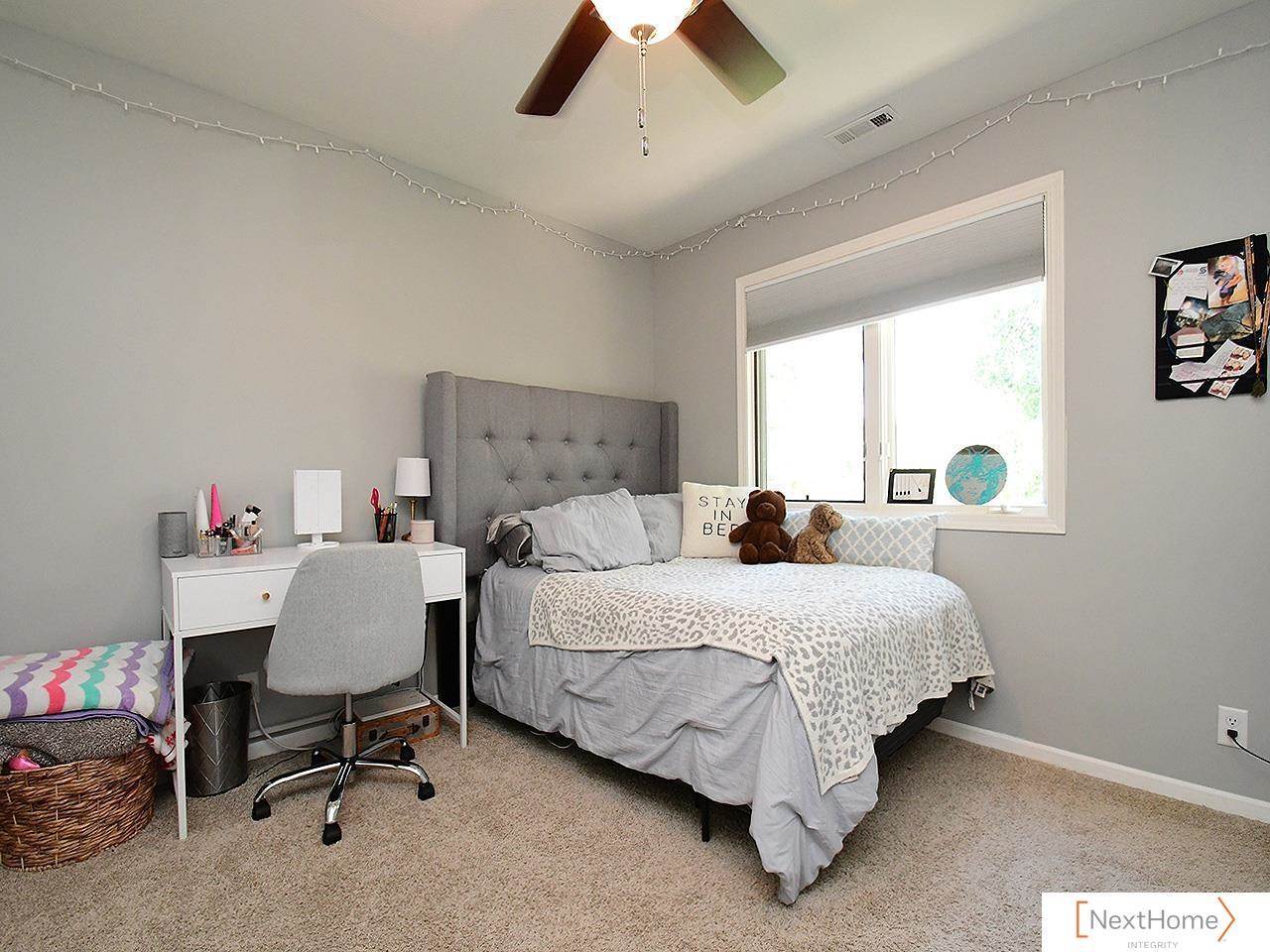 4320 Red Deer Drive, Lincoln, NE 68516