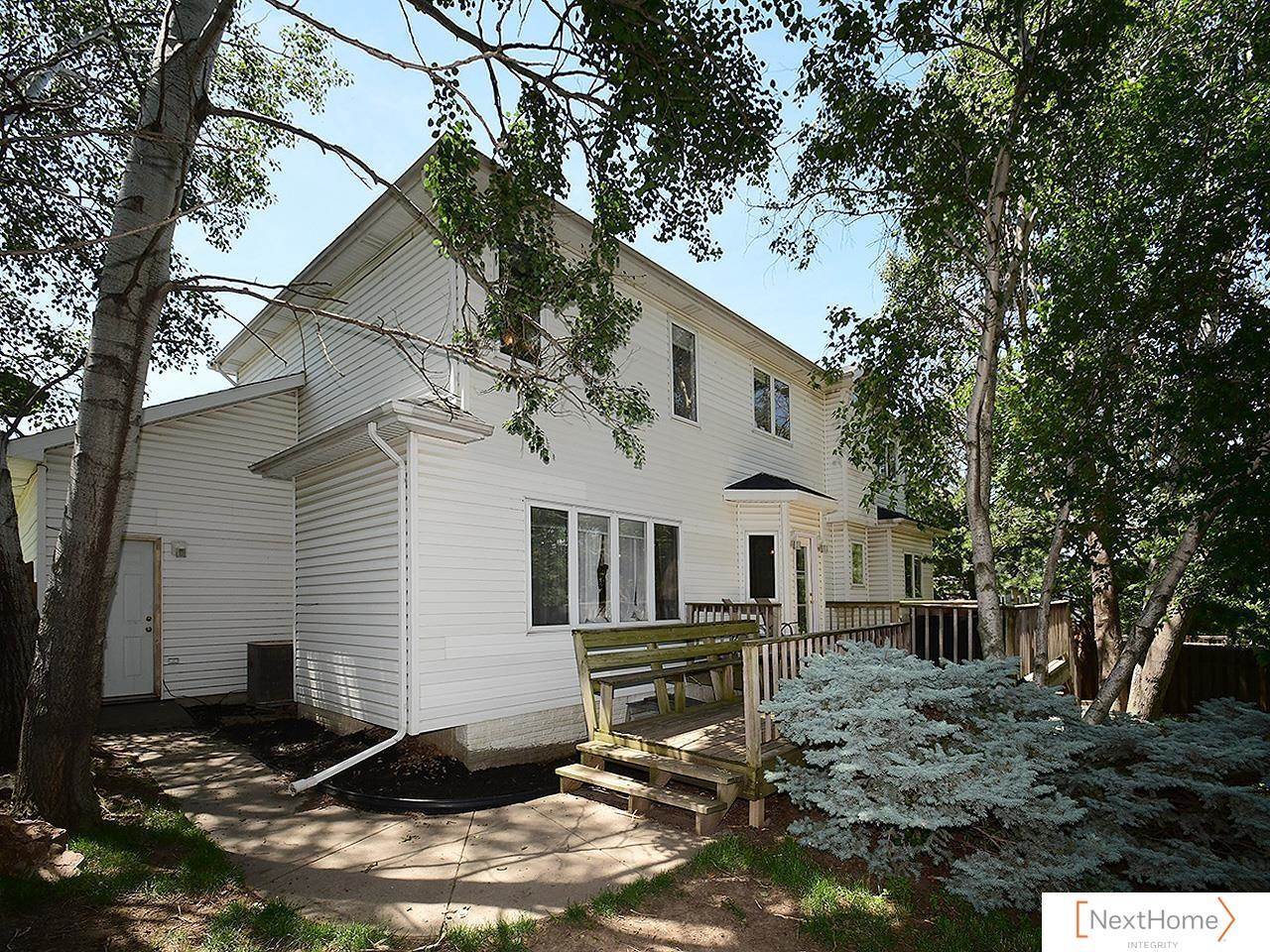 4320 Red Deer Drive, Lincoln, NE 68516