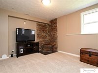 4320 Red Deer Drive, Lincoln, NE 68516