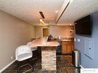 4320 Red Deer Drive, Lincoln, NE 68516