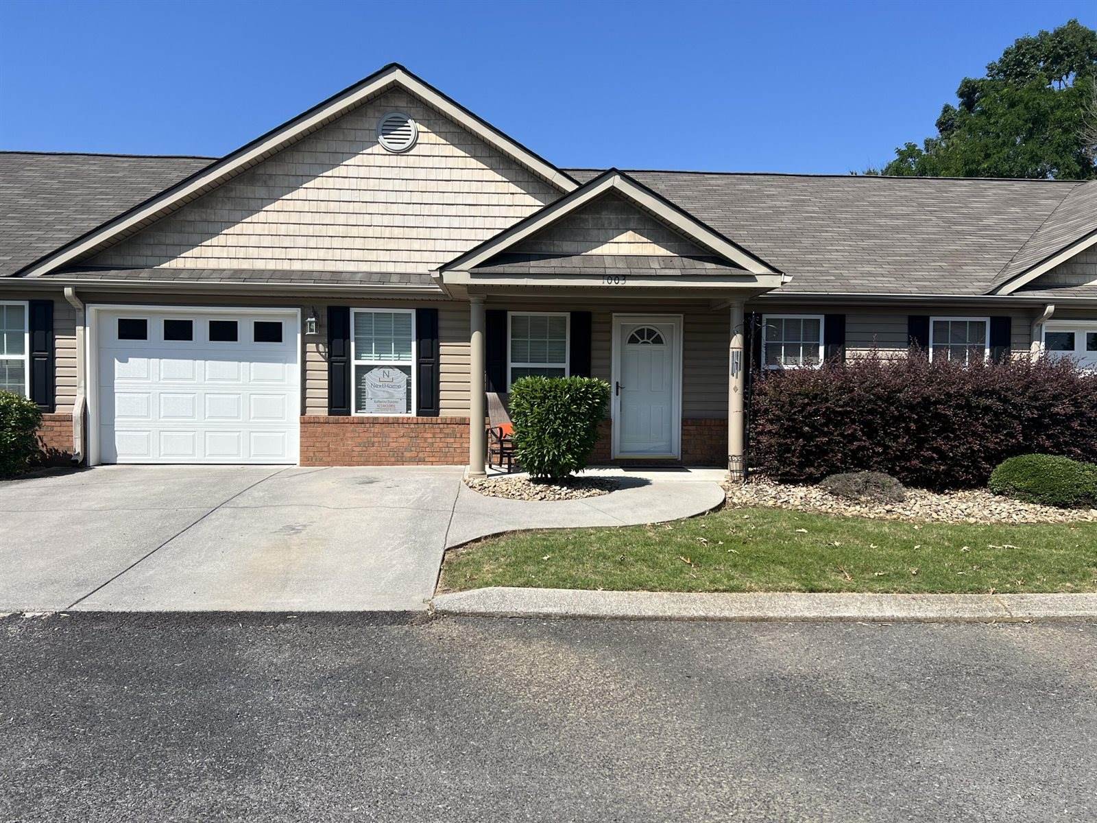 1003 Cedar Creek Dr, Rossville, GA 30741