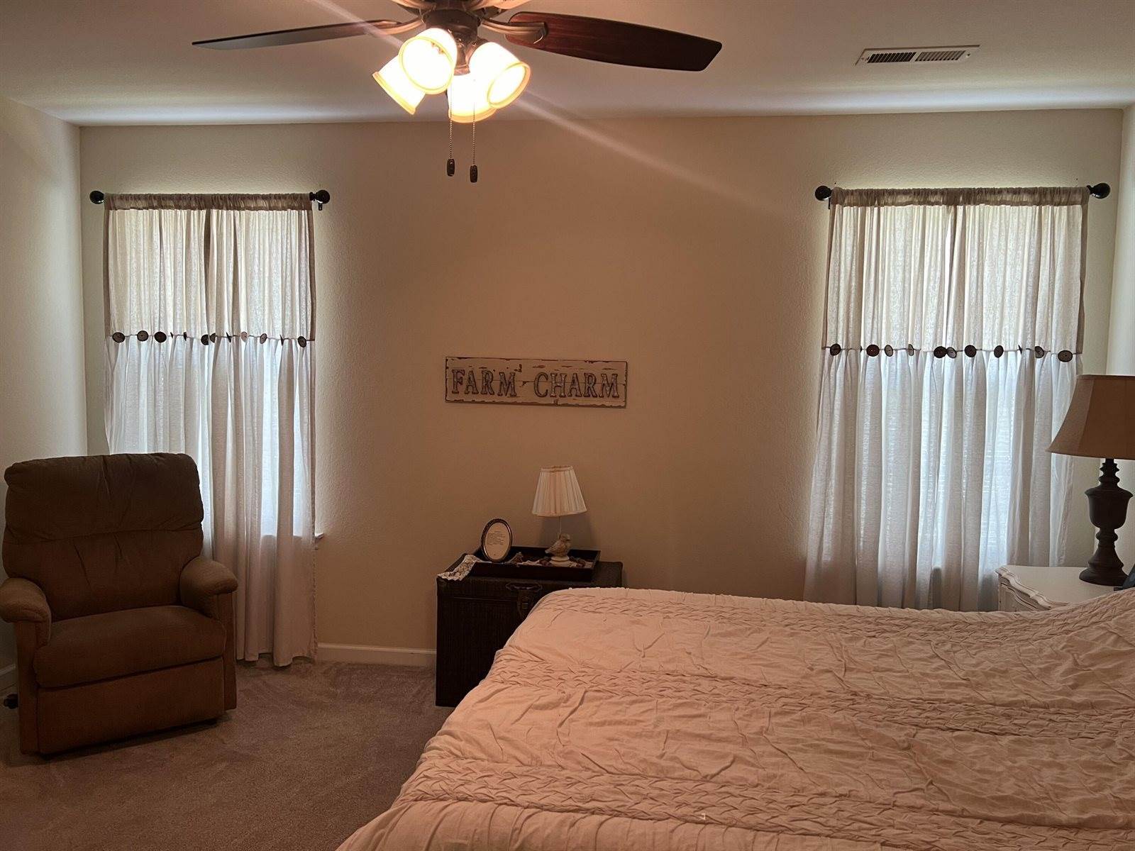 1003 Cedar Creek Dr, Rossville, GA 30741