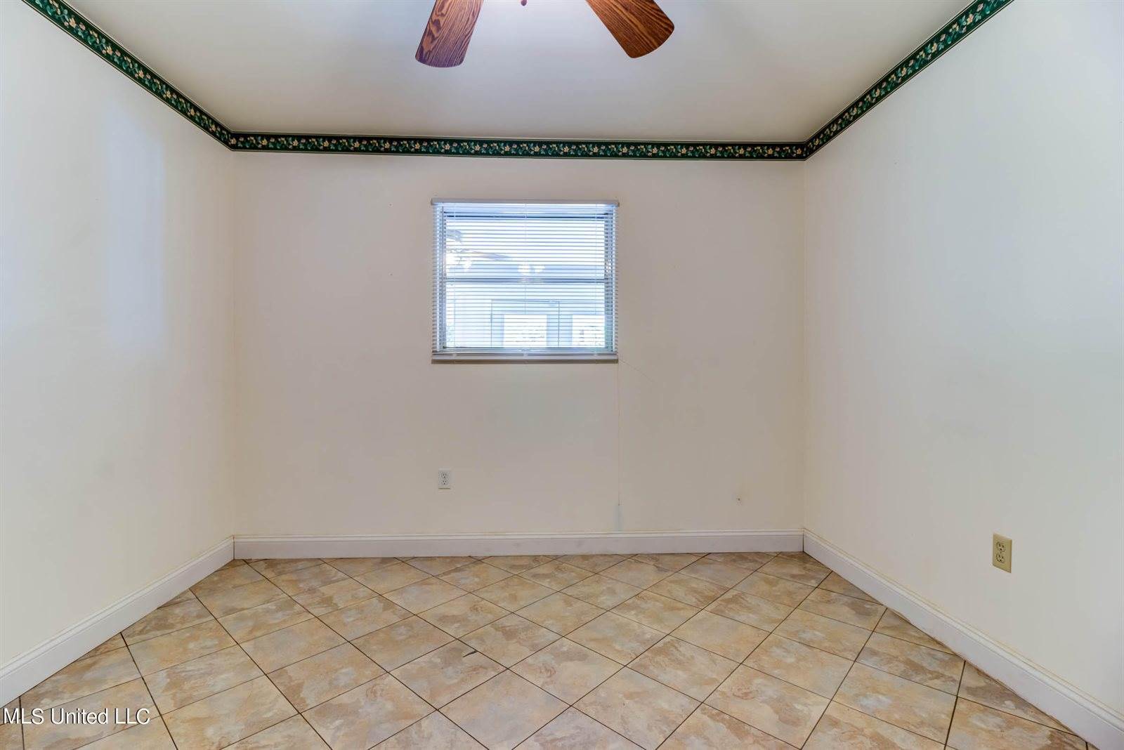 2202 North Street, Gulfport, MS 39507