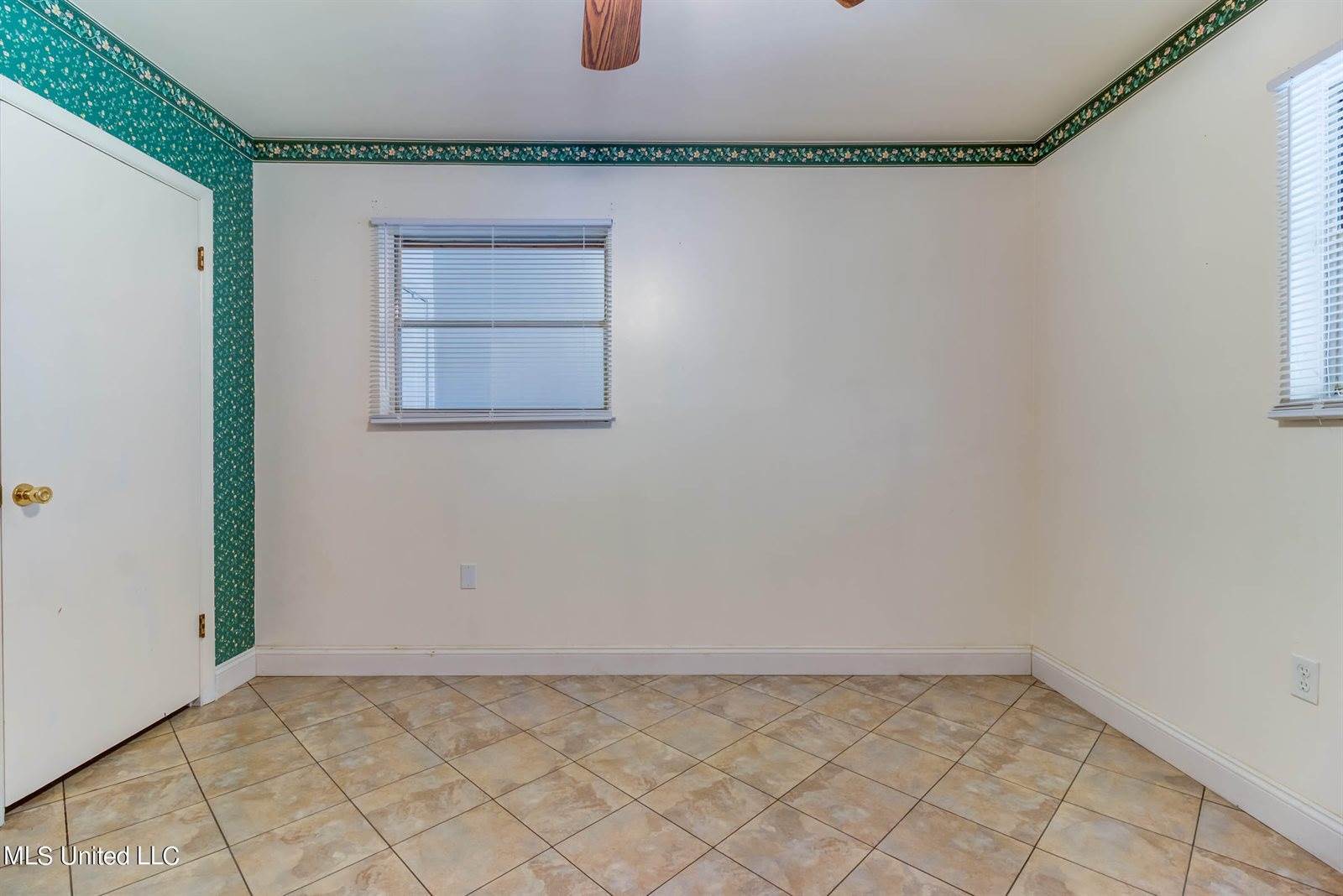 2202 North Street, Gulfport, MS 39507