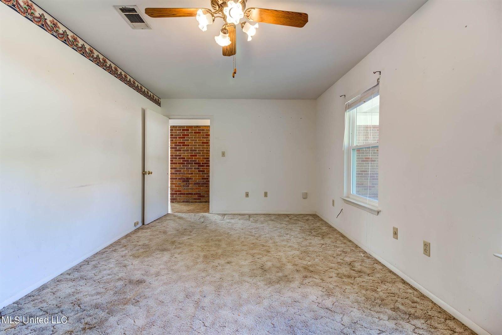 2202 North Street, Gulfport, MS 39507