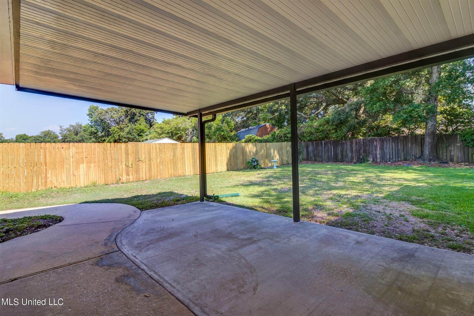 2202 North Street, Gulfport, MS 39507