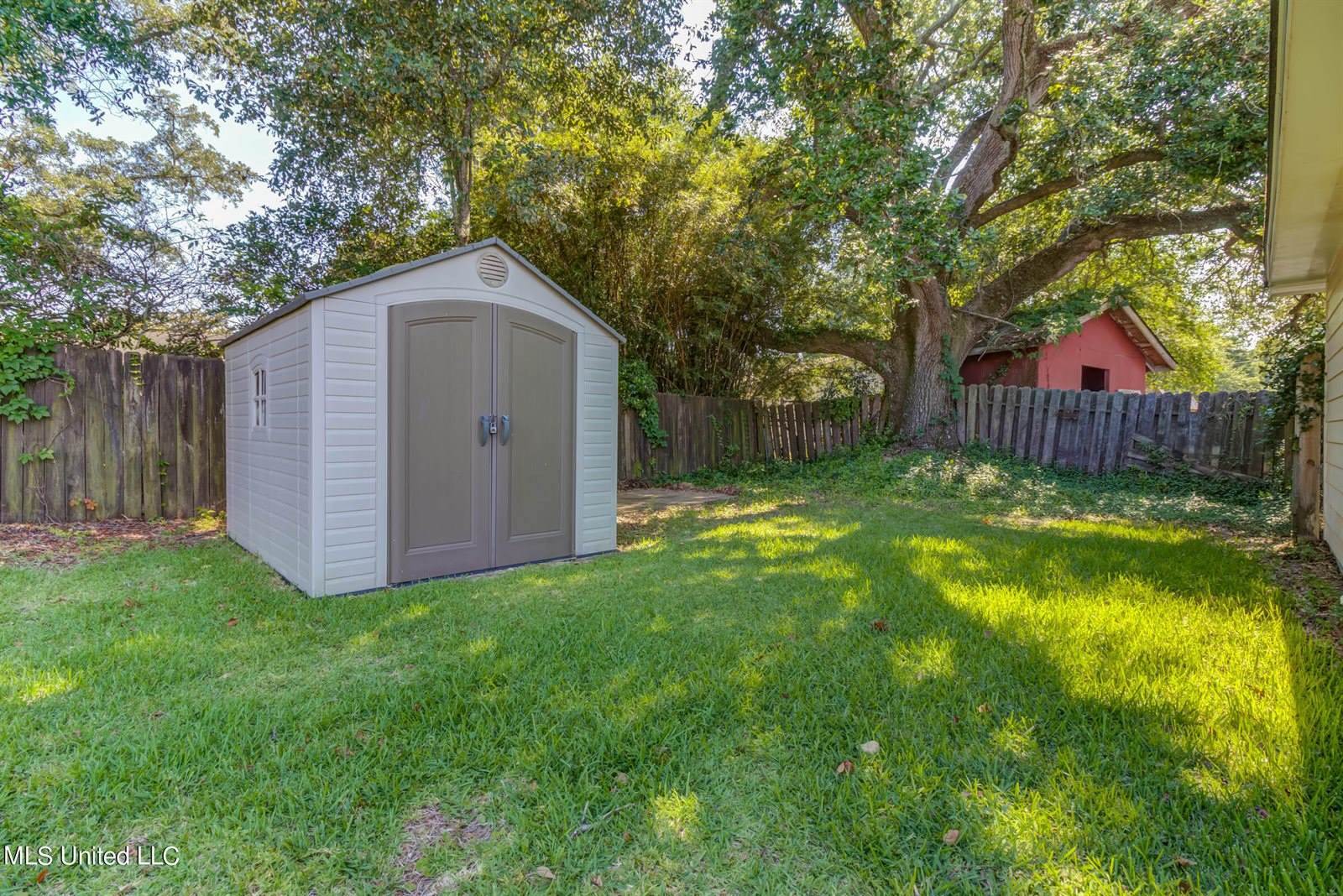 2202 North Street, Gulfport, MS 39507