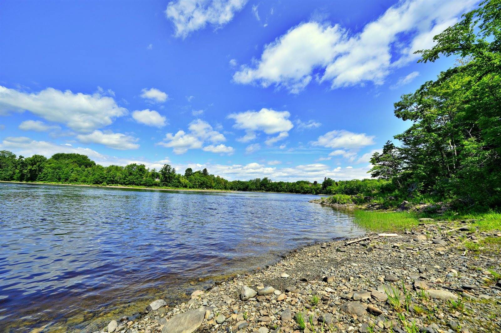 25 River Village Drive, #25, Milford, ME 04461