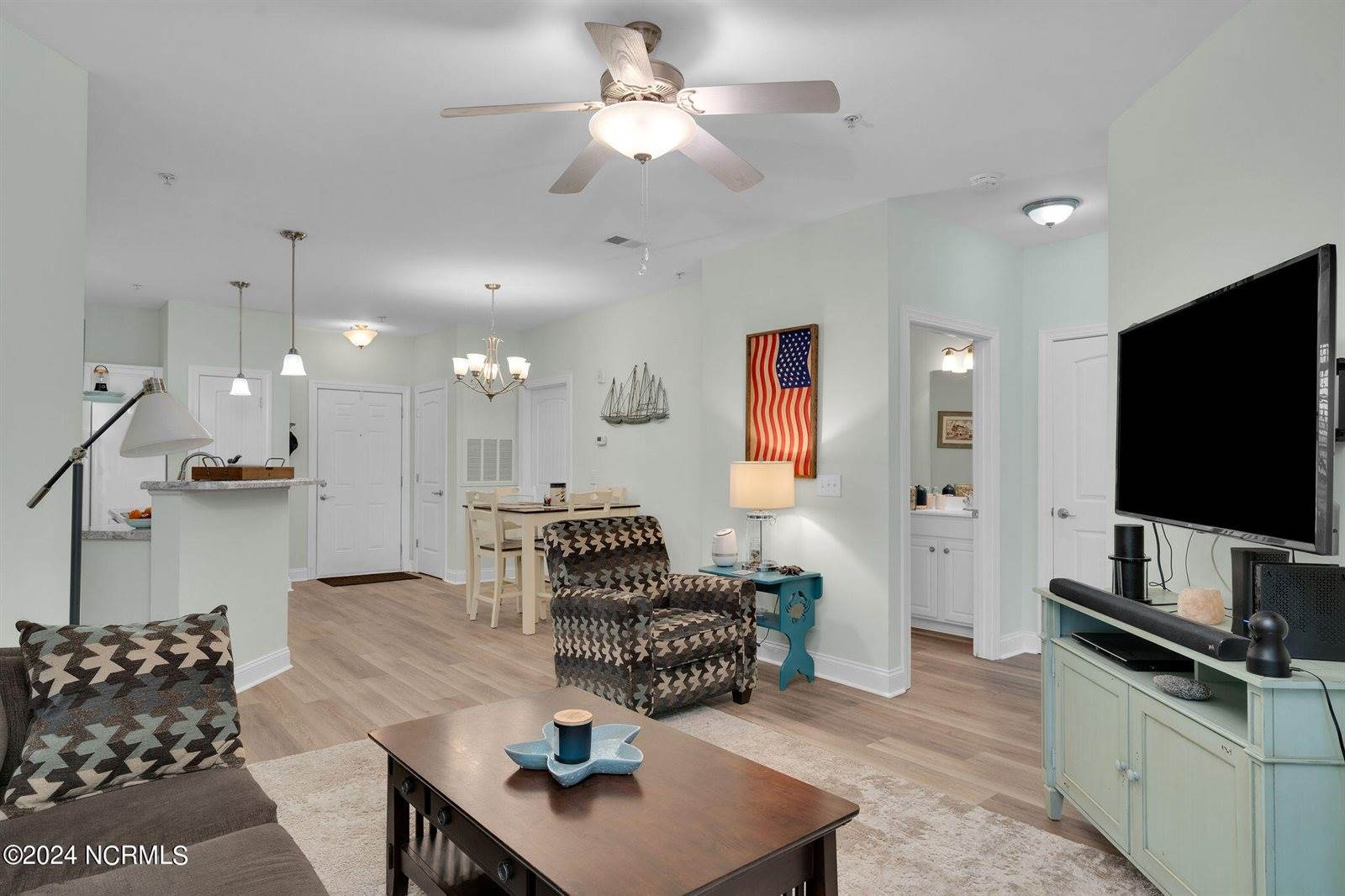 300 Gateway Condos Drive, Surf City, NC 28445