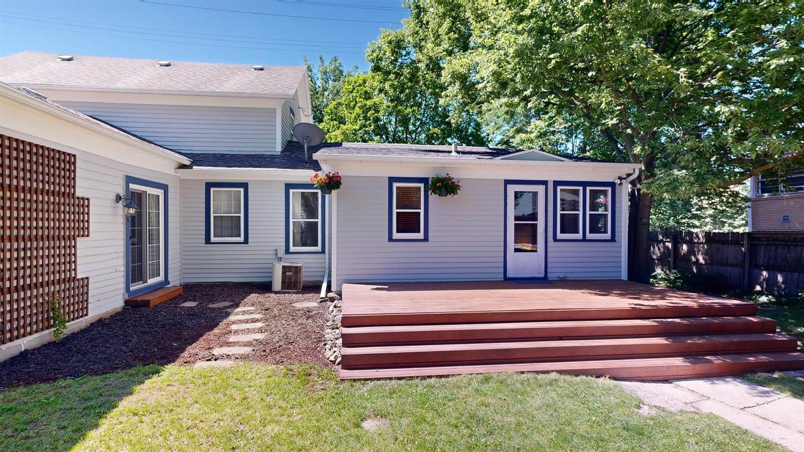 338 Foster St, Fort Atkinson, WI 53538