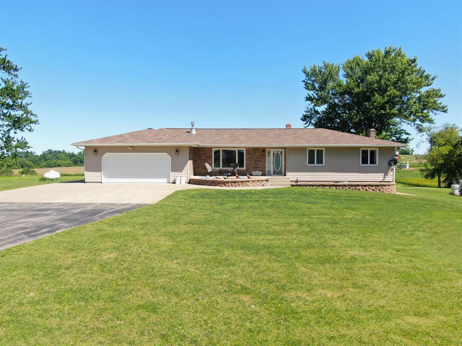 E5199 Dodson Hollow Rd, Westby, WI 54667