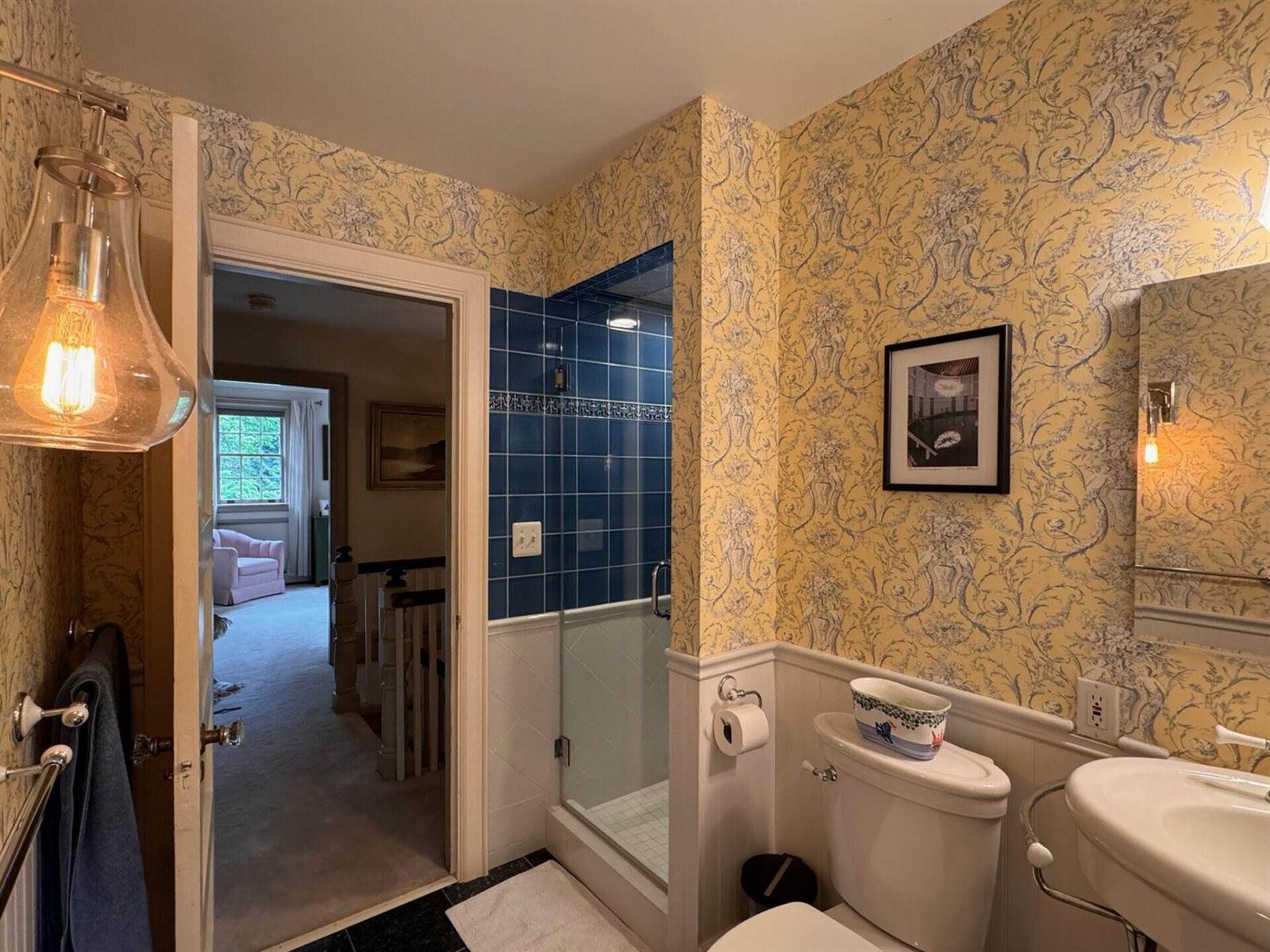 180 Park Ln, Hot Springs, VA 24445