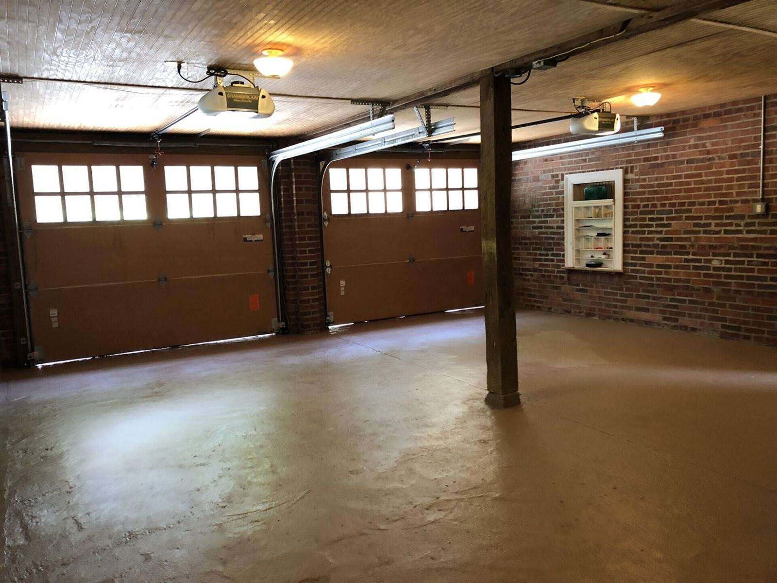 180 Park Ln, Hot Springs, VA 24445