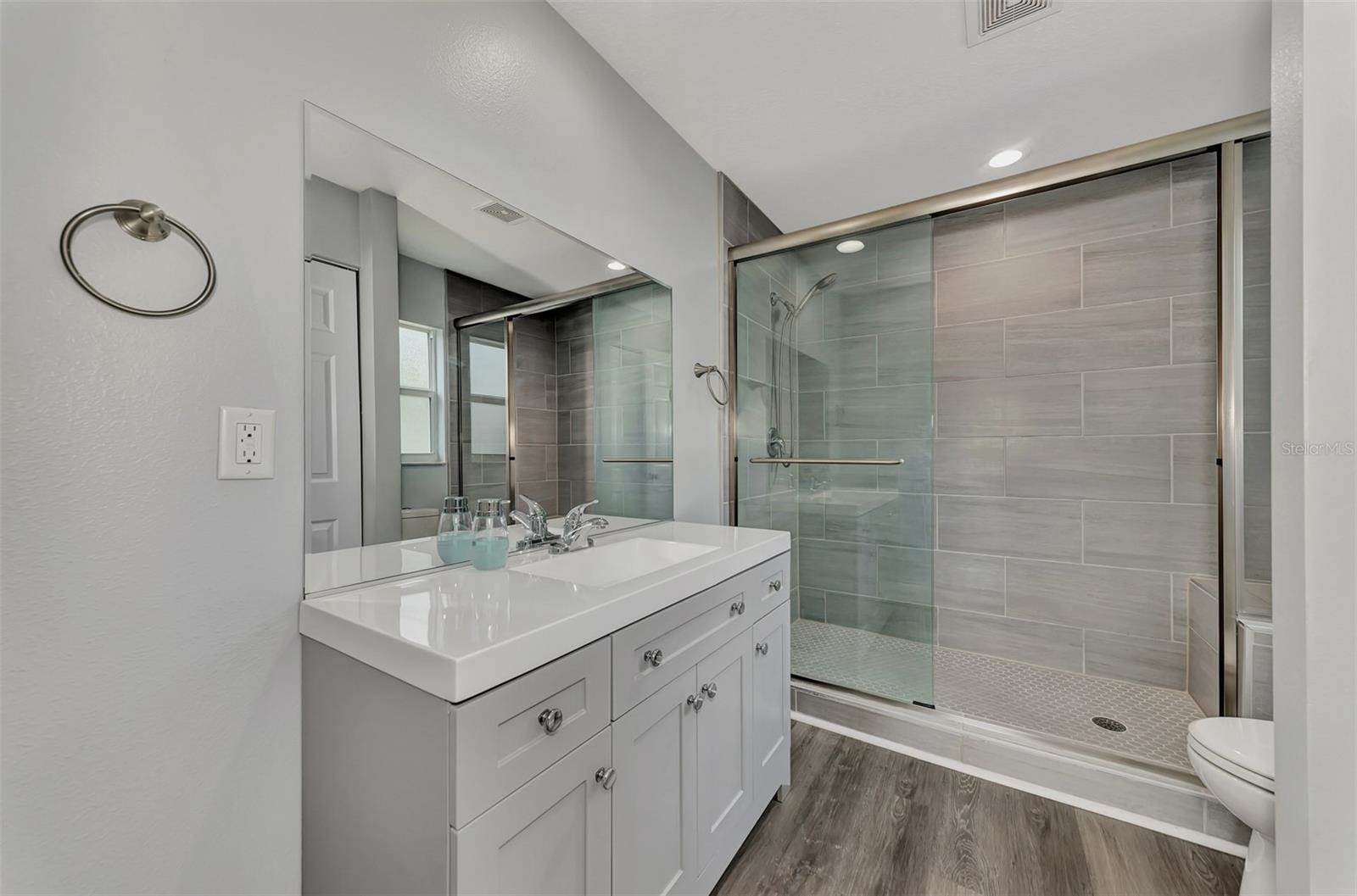 5160 Camus Street, Sarasota, FL 34232