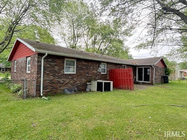 2301 N Old Towne Lane, Muncie, IN 47304