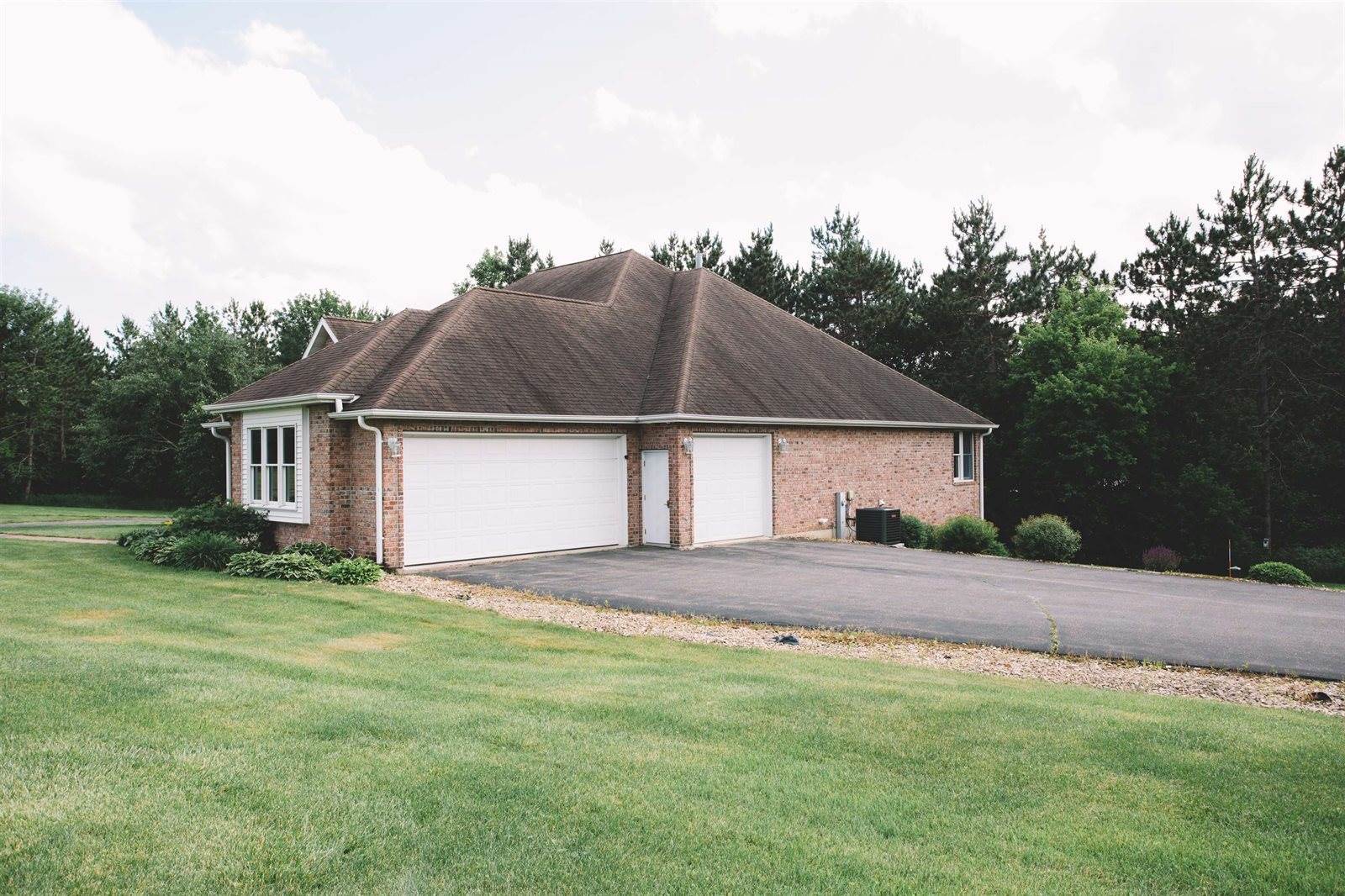 W5844 Rolling Hills Drive, Neillsville, WI 54456