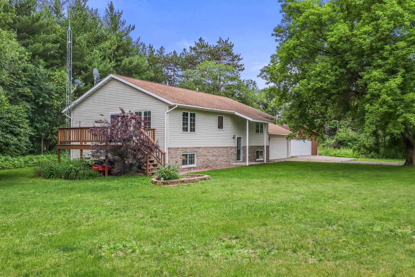 204445 Lake Drive, Rosholt, WI 54473