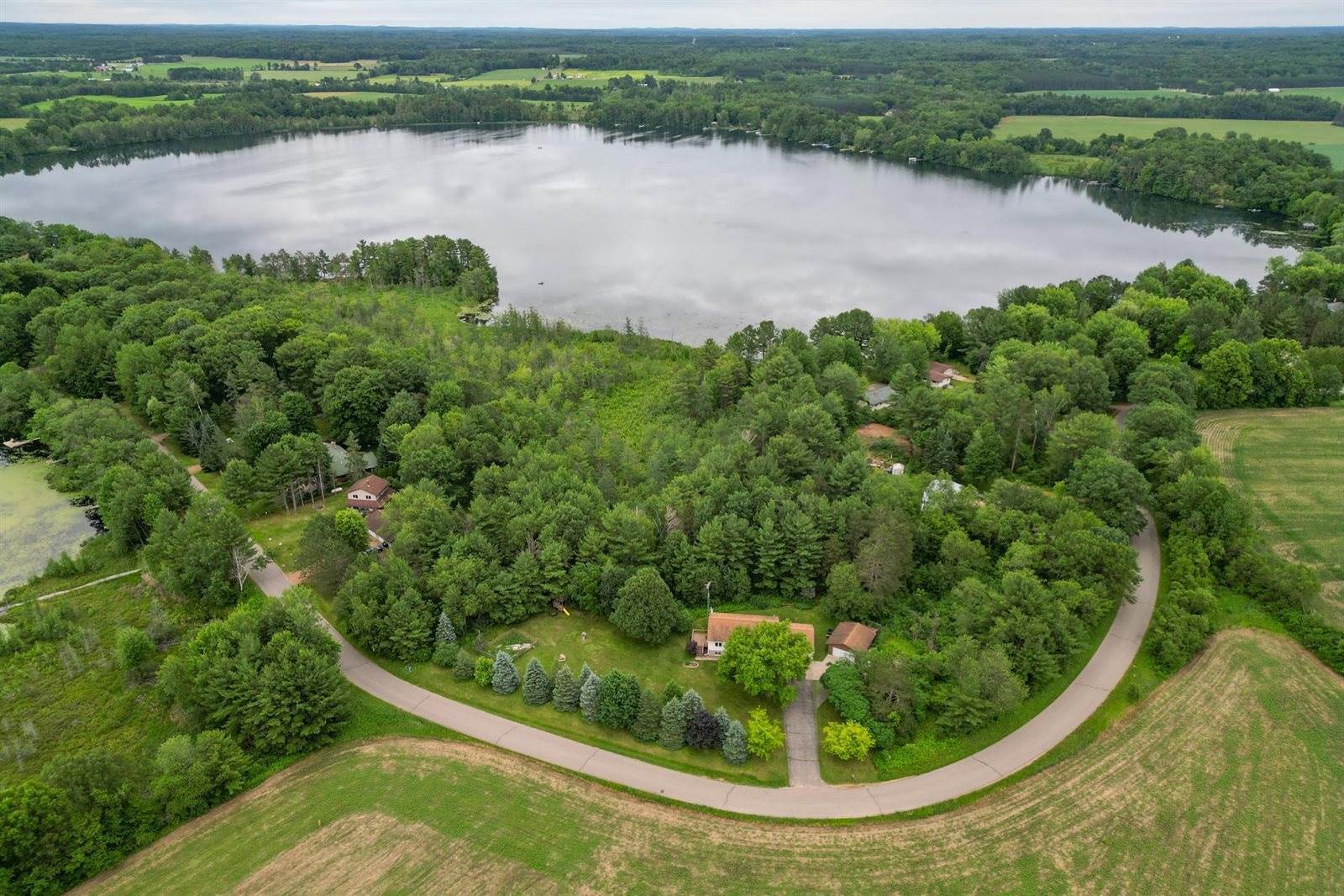 204445 Lake Drive, Rosholt, WI 54473