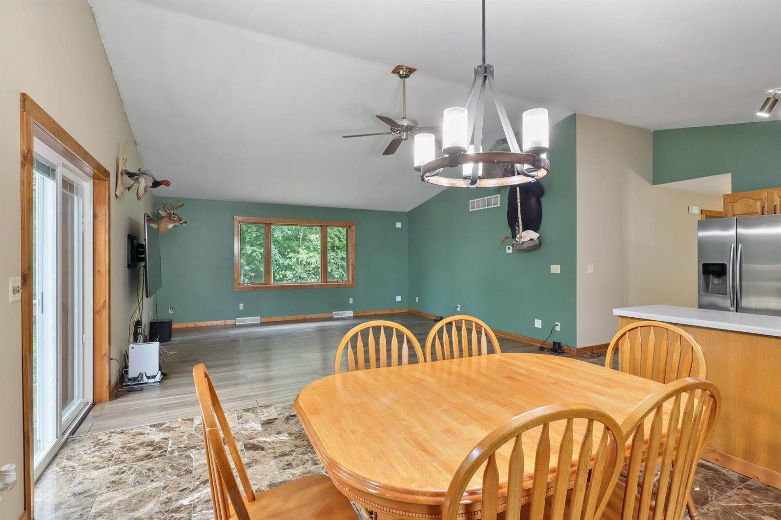 204445 Lake Drive, Rosholt, WI 54473