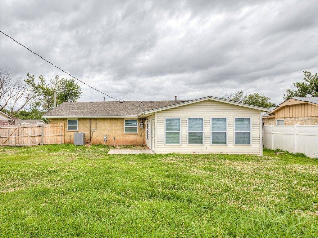 2103 North Tucker Avenue, Shawnee, OK 74804