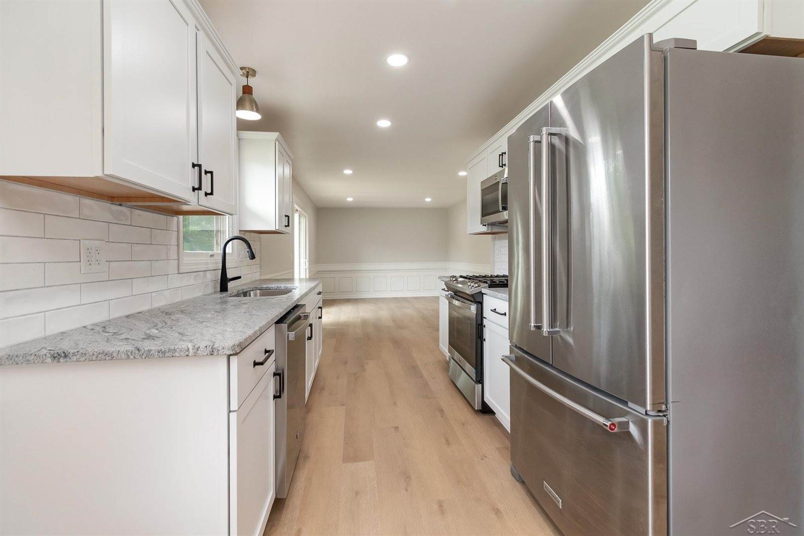 1254 N Frost Drive, Saginaw, MI 48638