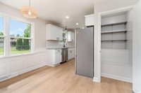 1254 N Frost Drive, Saginaw, MI 48638