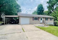 605 East South Street, Neosho, MO 64850