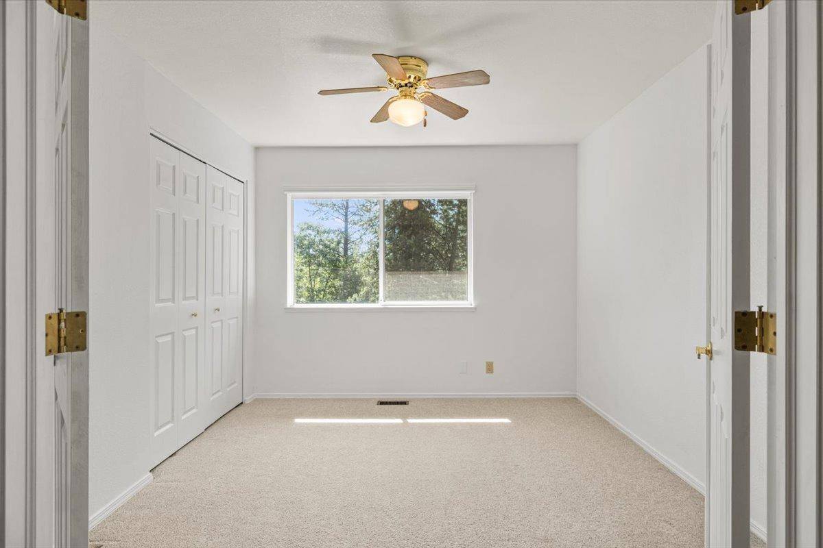 15176 Lorie Drive, Grass Valley, CA 95949