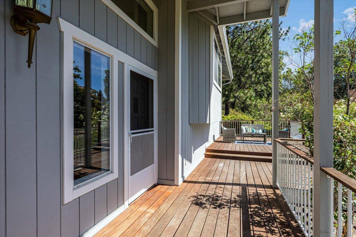 15176 Lorie Drive, Grass Valley, CA 95949