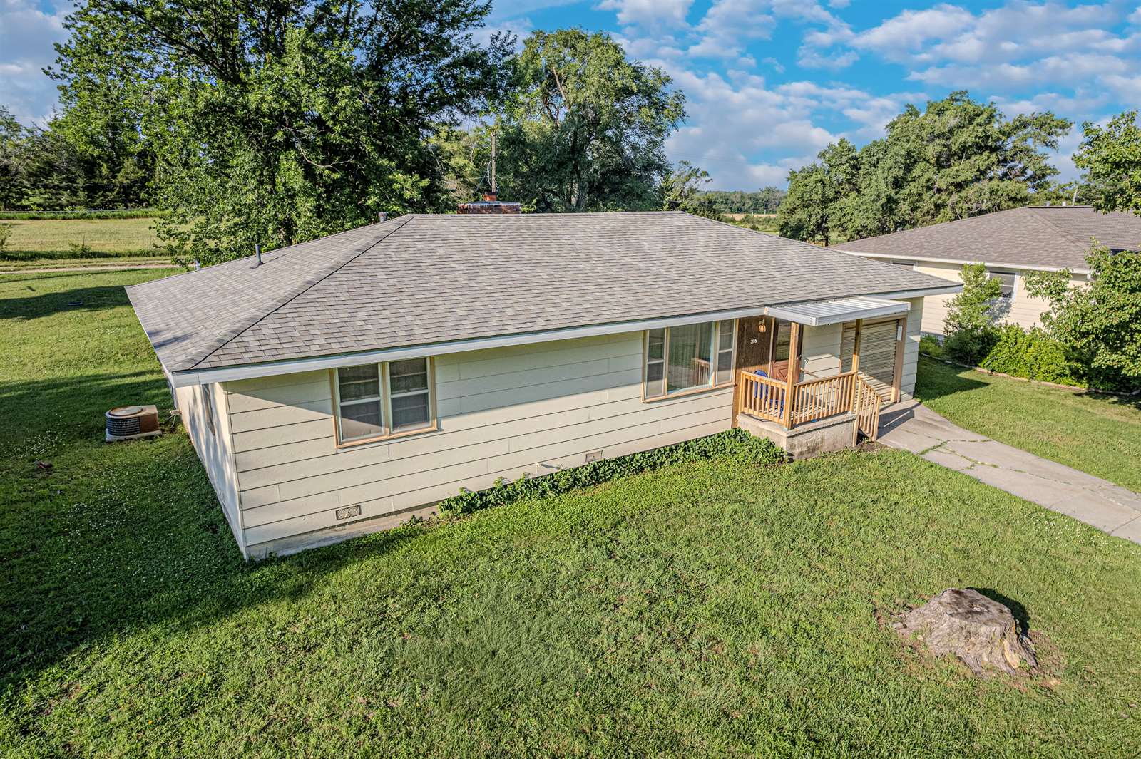 315 E. Franklynn Ave., Herington, KS 66441