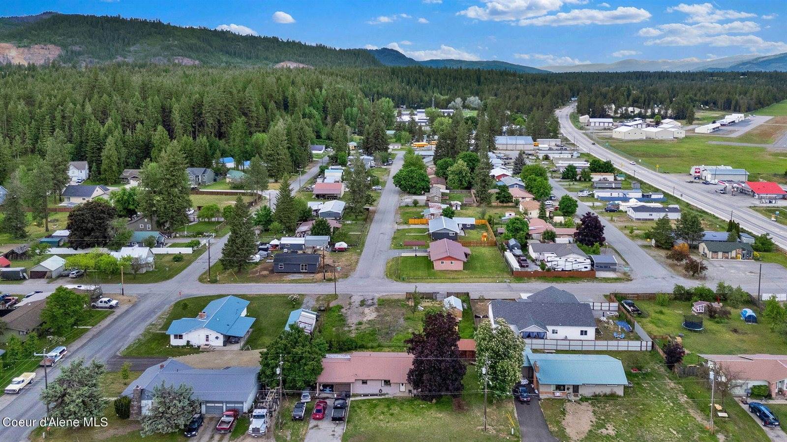 84 West Beardmore Ave, Priest River, ID 83856