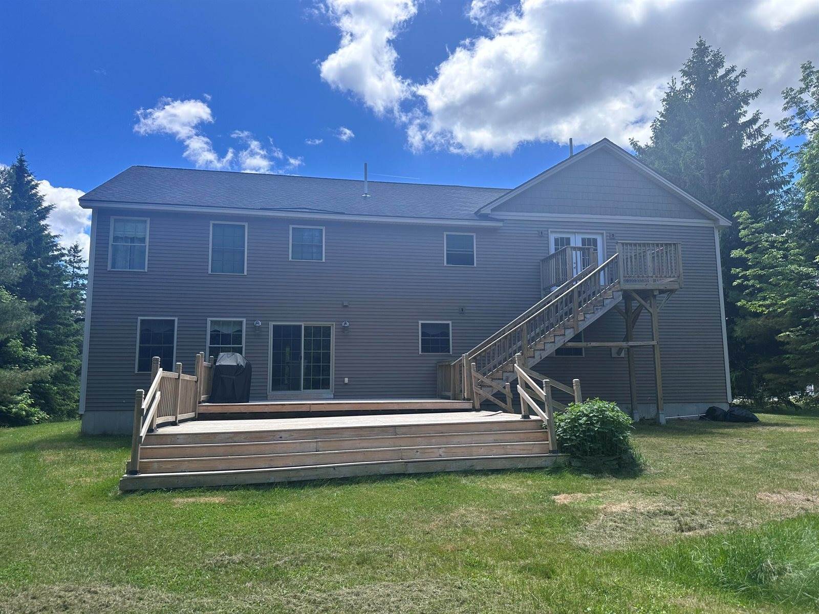 31 Bonnie Lea Drive, Hermon, ME 04401