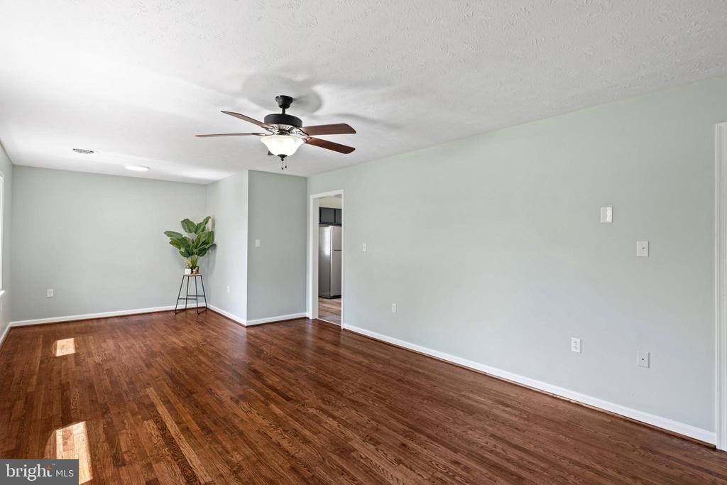 2951 South Pleasant Valley Road, Winchester, VA 22601