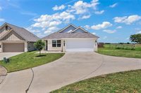 129 Dove Court, Navasota, TX 77868