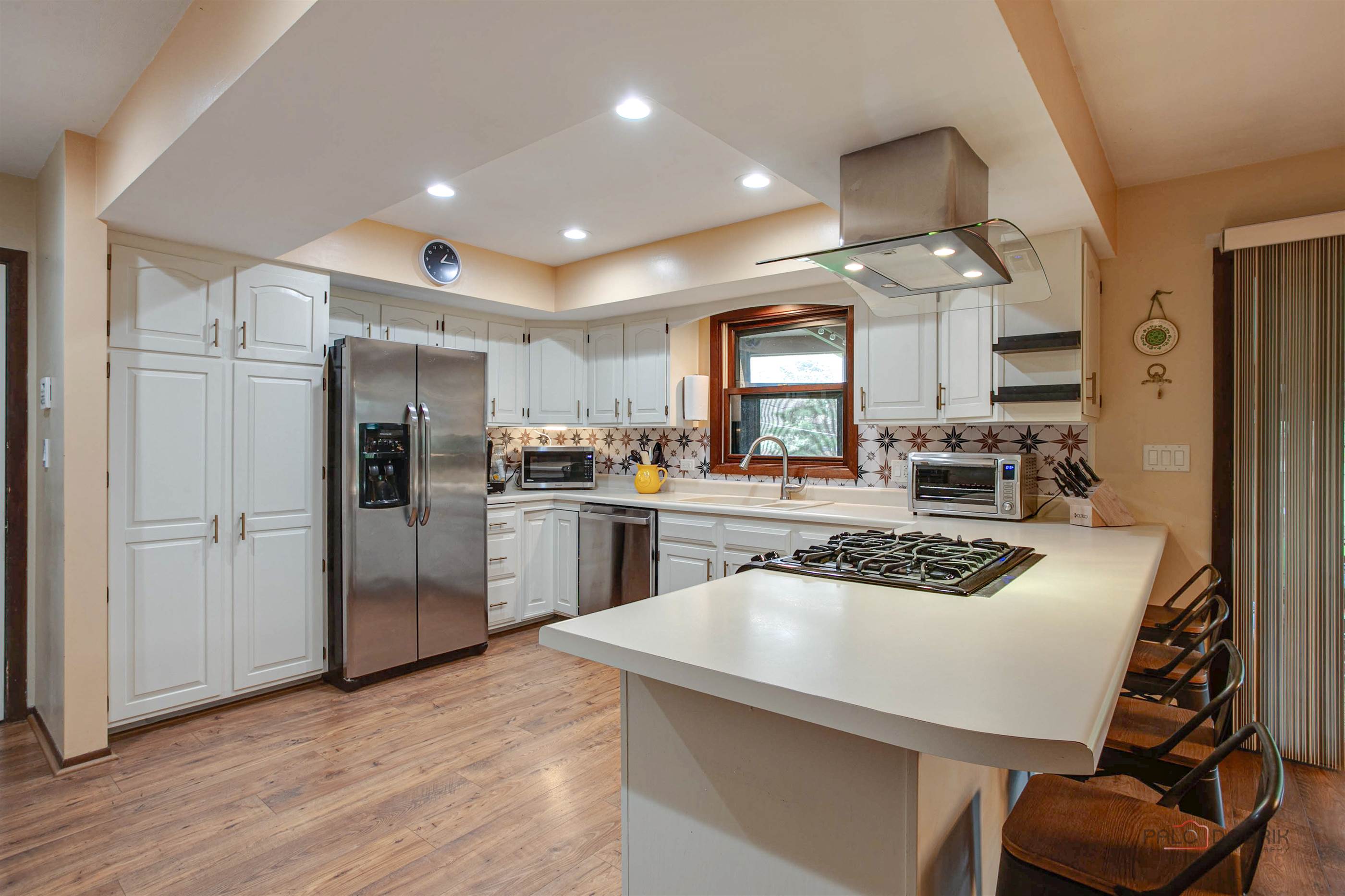 240 Russell Ave, Winthrop Harbor, IL 60096