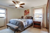 240 Russell Ave, Winthrop Harbor, IL 60096