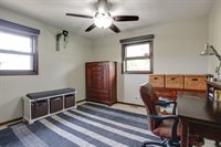 240 Russell Ave, Winthrop Harbor, IL 60096