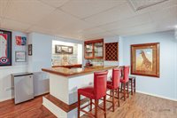 240 Russell Ave, Winthrop Harbor, IL 60096