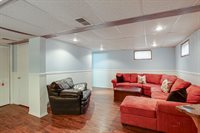 240 Russell Ave, Winthrop Harbor, IL 60096