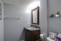 240 Russell Ave, Winthrop Harbor, IL 60096