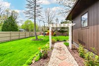 240 Russell Ave, Winthrop Harbor, IL 60096