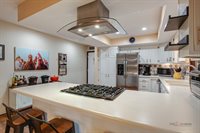 240 Russell Ave, Winthrop Harbor, IL 60096